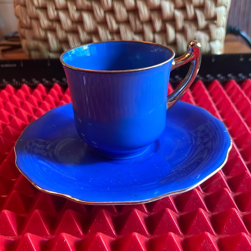 VINTAGE JAPANESE DEMITASSE IN BLUE AND GOLD
